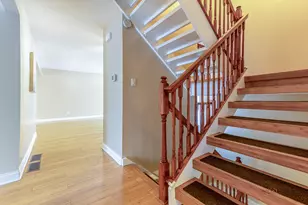 2431 Cobblewood Dr, Northbrook, IL 60062 - Photo 18