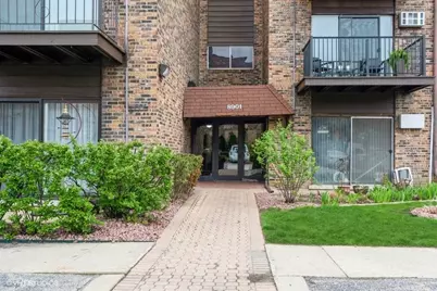 8901 N Western Avenue #203, Des Plaines, IL 60016 - Photo 1