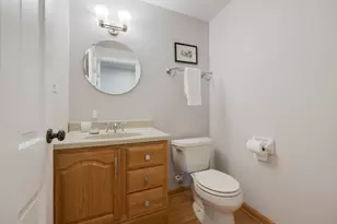 905 Kennebec Ln, Naperville, IL 60563 - Photo 14