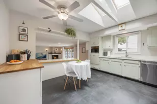 905 Kennebec Ln, Naperville, IL 60563 - Photo 8