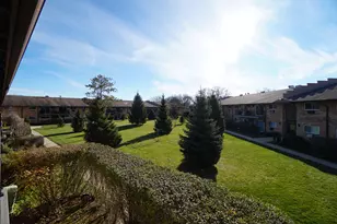 834 E Old Willow Rd, Prospect Heights, IL 60070 - Photo 18