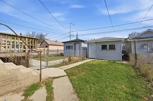 11223 S Forrestville Ave, Chicago, IL 60628 - Photo 22