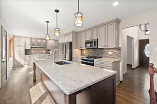 13608 Glen Eagle Ct, Orland Park, IL 60462 - Photo 12