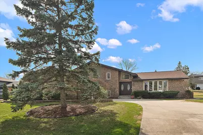 13608 Glen Eagle Court, Orland Park, IL 60462 - Photo 2