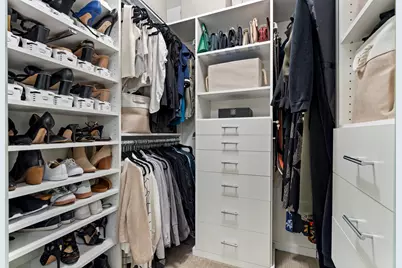 [Address not provided], Chicago, IL 60654 - Photo 16