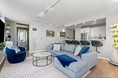 [Address not provided], Chicago, IL 60654 - Photo 10