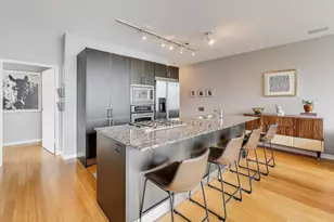 653 N Kingsbury St, Chicago, IL 60654 - Photo 12