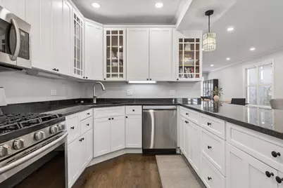 [Address not provided], Chicago, IL 60618 - Photo 16