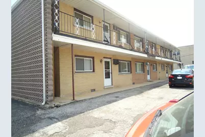 8817 S Roberts Road #11, Hickory Hills, IL 60457 - Photo 1