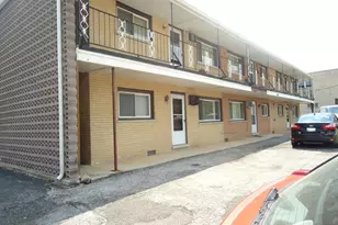 8817 S Roberts Rd, Hickory Hills, IL 60457 - Photo 1