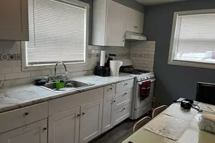 913 Superior St, Aurora, IL 60505 - Photo 10