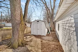 409 McKinley St, Morris, IL 60450 - Photo 22