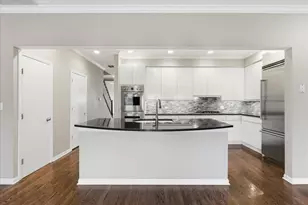 2017 N Lincoln Ave, Chicago, IL 60614 - Photo 6