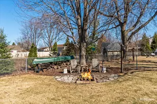 273 Bastian Dr, Sugar Grove, IL 60554 - Photo 22