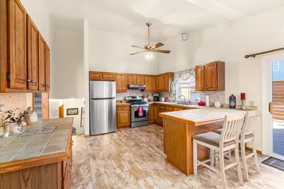 273 Bastian Drive, Sugar Grove, IL 60554 - Photo 6