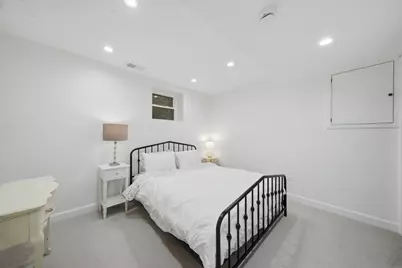 2854 N Francisco Avenue, Chicago, IL 60618 - Photo 44