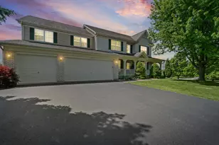 529 Nunda Trail, Crystal Lake, IL 60012 - Photo 2