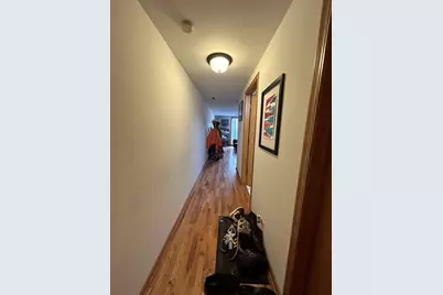 865 W Buckingham Place #204, Chicago, IL 60657 - Photo 2