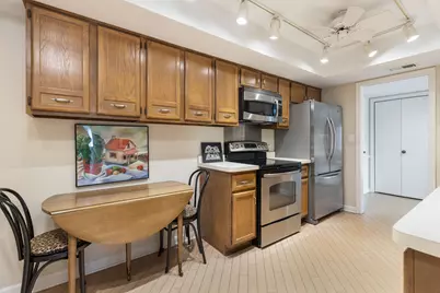 2 The Court Of Harborside #207, Northbrook, IL 60062 - Photo 8
