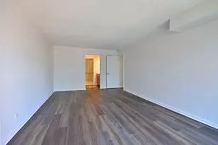 706 Waukegan Rd, Glenview, IL 60025 - Photo 10