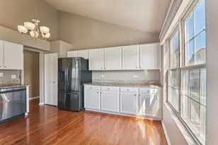 134 Arboretum Dr, Lombard, IL 60148 - Photo 10