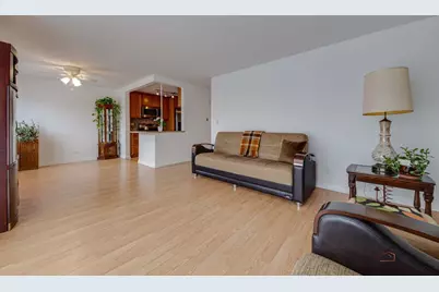 915 Graceland Avenue #2C, Des Plaines, IL 60016 - Photo 8