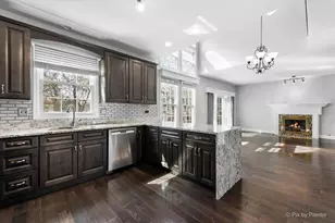 182 Ashfield Ct, Bloomingdale, IL 60108 - Photo 10