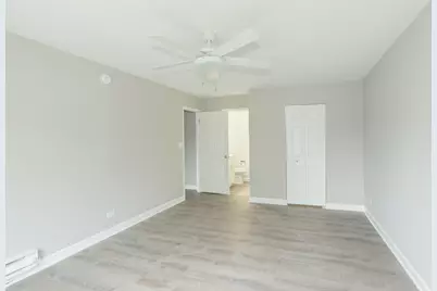 4250 W Lake Avenue #105C, Glenview, IL 60026 - Photo 6