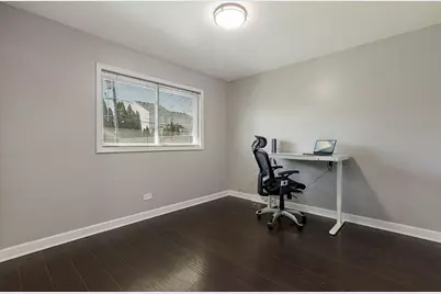 701 W Lake Park Drive, Addison, IL 60101 - Photo 10