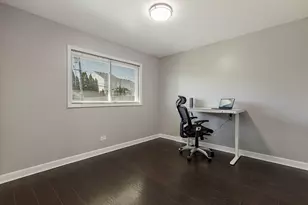 701 W Lake Park Dr, Addison, IL 60101 - Photo 10