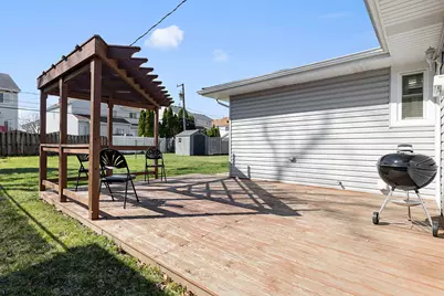 701 W Lake Park Drive, Addison, IL 60101 - Photo 14