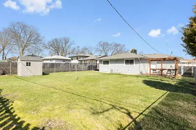 701 W Lake Park Drive, Addison, IL 60101 - Photo 16