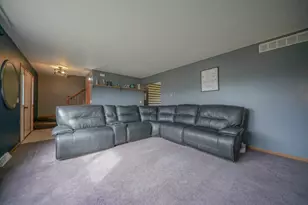 113 Prairie Moon Dr, Davis Junction, IL 61020 - Photo 8