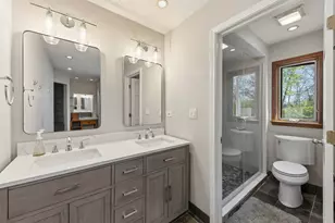 2135 Oak Hill Dr, Lisle, IL 60532 - Photo 18