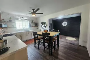 908 N 13th St, Herrin, IL 62948 - Photo 4