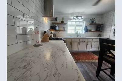 908 N 13th Street, Herrin, IL 62948 - Photo 6