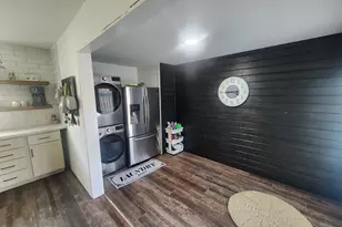 908 N 13th St, Herrin, IL 62948 - Photo 8