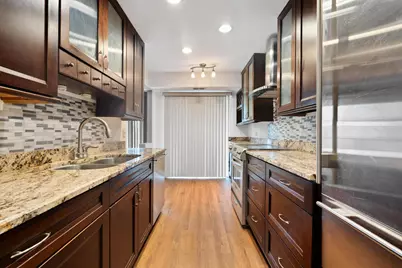 502 W Huntington Commons Road #443, Mount Prospect, IL 60056 - Photo 12