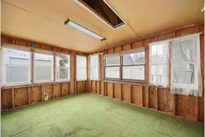 318 Spruce Street, Dixon, IL 61021 - Photo 12