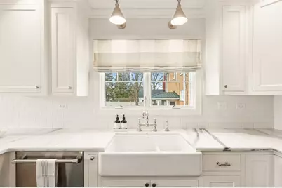 240 W Saint Charles Road, Elmhurst, IL 60126 - Photo 18