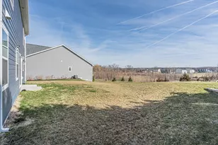 955 Riverdale Ct, Marengo, IL 60152 - Photo 22