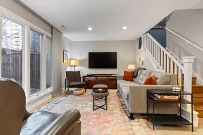 982 S Park Terrace, Chicago, IL 60605 - Photo 10