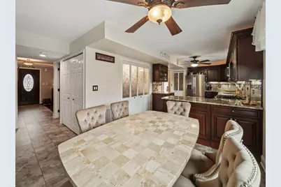 760 Thunderbird Trail, Carol Stream, IL 60188 - Photo 16