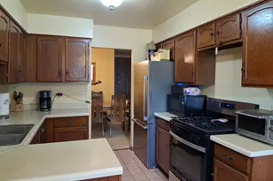 9153 Sutton Ct, Orland Park, IL 60462 - Photo 4