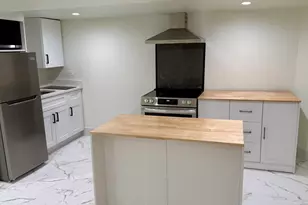 1906 W 34th Pl, Chicago, IL 60608 - Photo 4