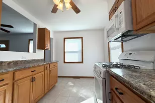 632 N Edgewood Ave, Lombard, IL 60148 - Photo 6