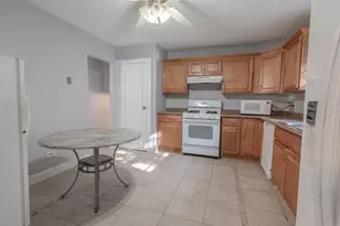 19825 S Farmington Ln, Frankfort, IL 60423 - Photo 6