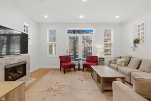 2317 N Hamilton Ave, Chicago, IL 60647 - Photo 2