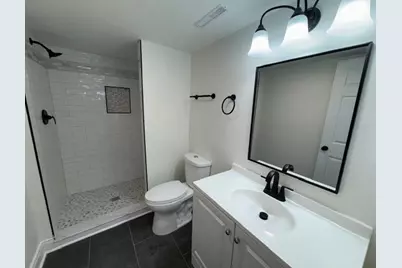 870 E Thacker Street, Des Plaines, IL 60016 - Photo 12