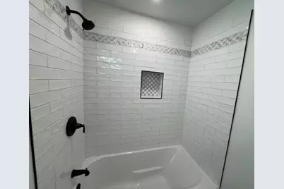 870 E Thacker Street, Des Plaines, IL 60016 - Photo 6